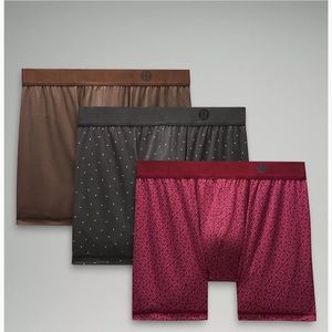 NEW Lululemon Always In Motion Boxer 5"
3 Pack